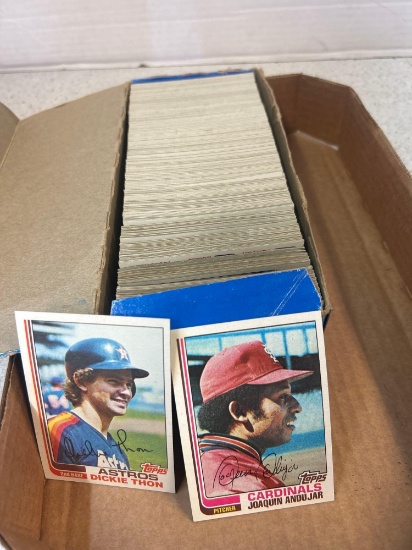 box of tops baseball picture cards