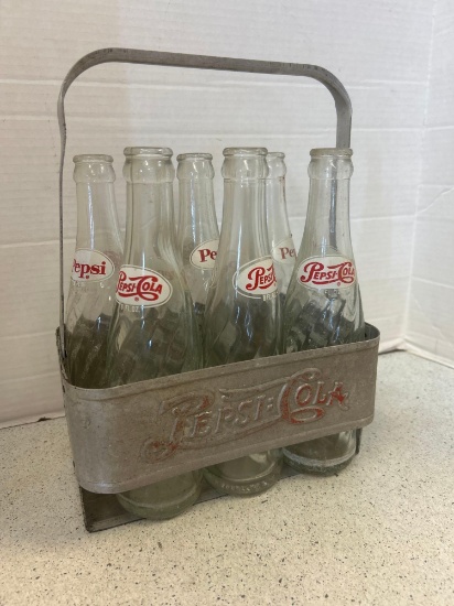 Old Pepsi metal bottle carrier with six Pepsi bottles