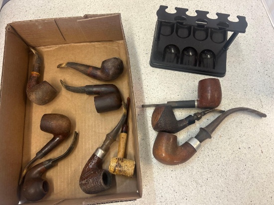 10 vintage pipes with pipe rack