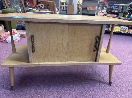 Mid-century stand