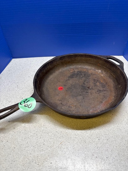Cast-iron skillet 13 inch diameter