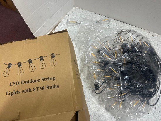 LED outdoor string lights