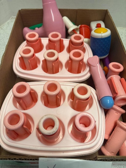 Vintage little tykes, beauty place at accessories