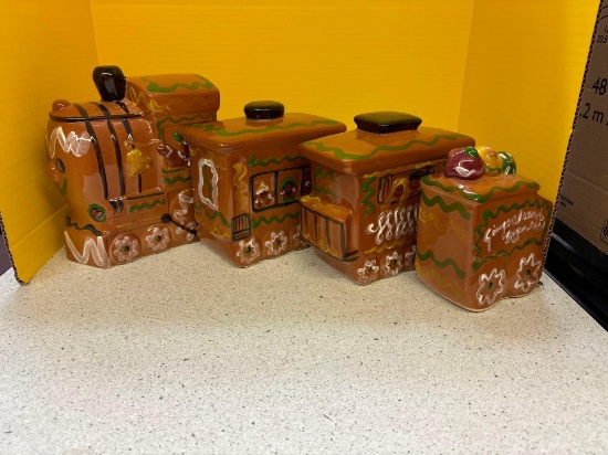 Hull pottery association, commemorative gingerbread train