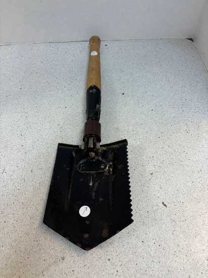Military folding shovel