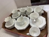 32 pieces Johnson Brothers heritage white dishes