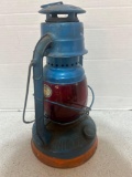 vintage DIETZ little wizard lantern