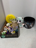 Vintage and other toys, including snoopy