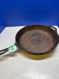 Cast-iron skillet 13 inch diameter