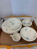 11 pieces Franciscan starburst, China atomic age look