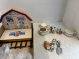 ENESCO Mary moo moos cows and Lionel train display and other display, and miscellaneous
