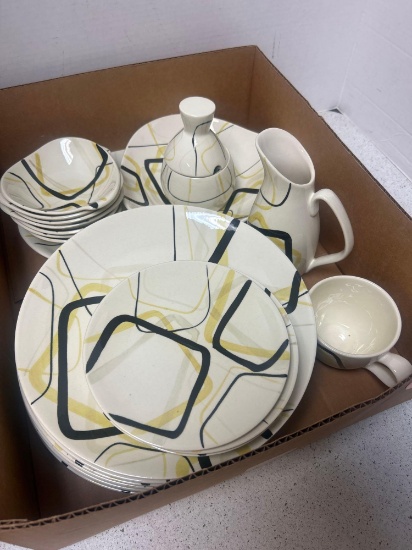 hand painted USA red wing dinner set