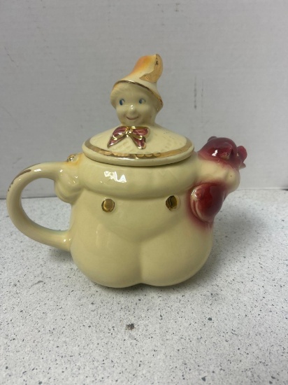 vintage Shawnee pottery Tom the Pipers son teapot