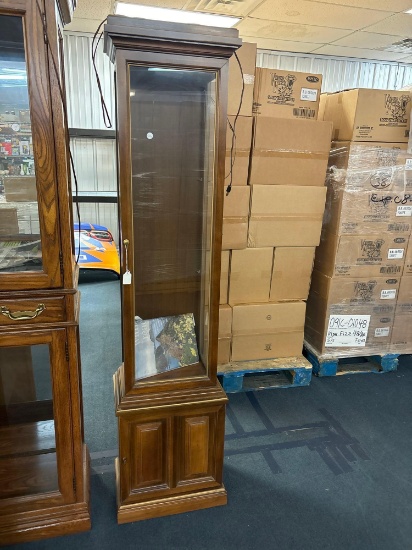Curio cabinet