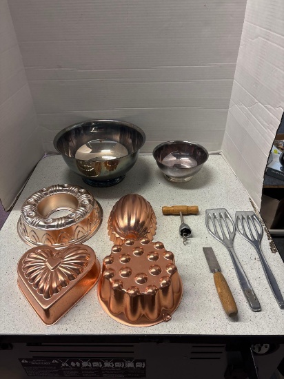 Gotham Silverplate bowls, 4 copper molds