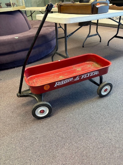 Radio flyer wagon