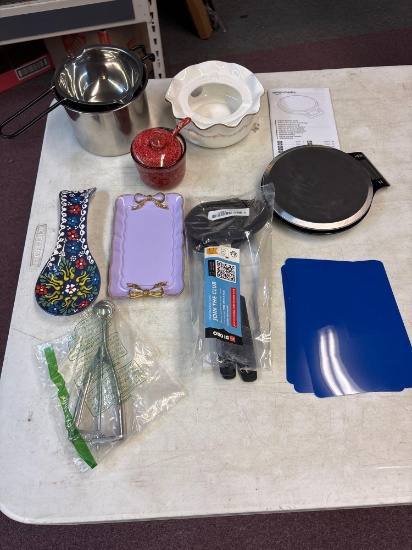 Nice kitchen items, including a digital kitchen scale