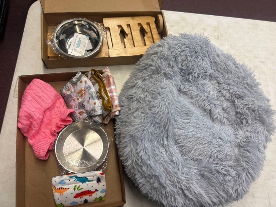 dog/pet items