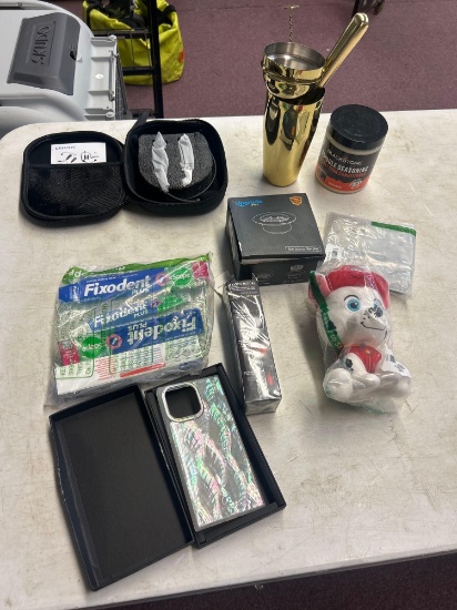 wireless microphone, cast-iron conditioner, bounce filter plug, toothpaste, phone case