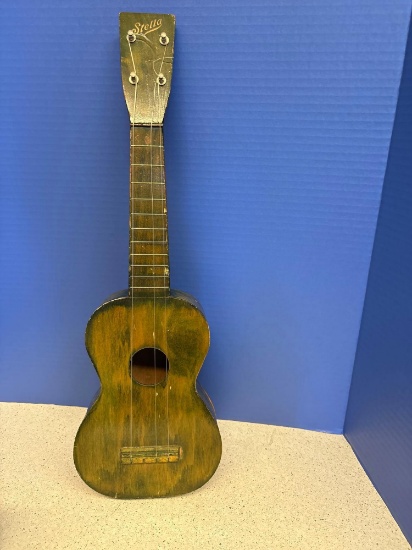 Stella ukulele
