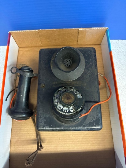 Early wall telephone, Stromberg Carlson