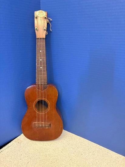 Regal ukulele