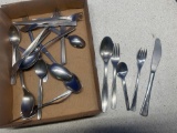 mid-century modern look stainless flatware