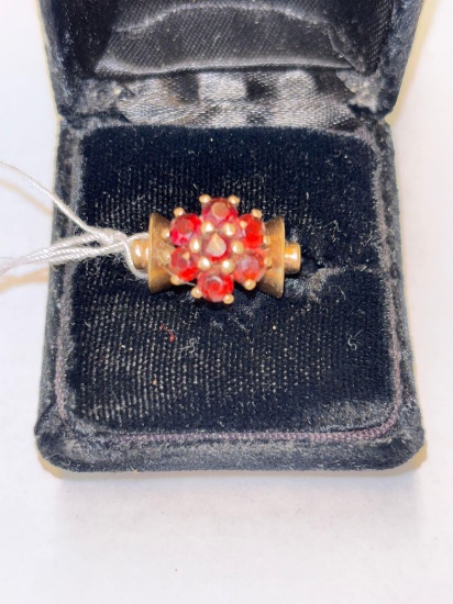 Ring marked 10  K, 3.4 DWT