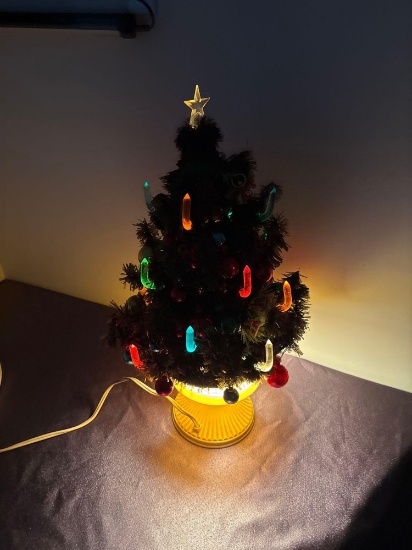 vintage Paramount Christmas tree working
