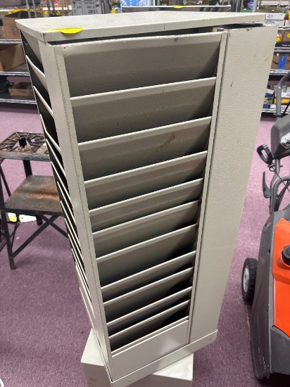 Vertical file