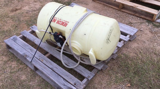 PLASTIC TANK WITH SPRAYER;