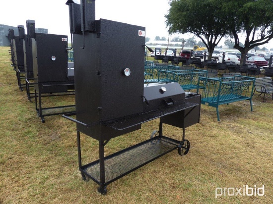 20" OCTAGONAL BBQ WITH FIRE BOX AND SMOKER;