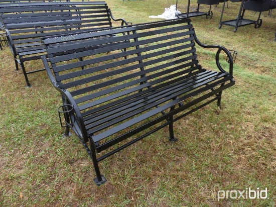 BLACK METAL BENCH;