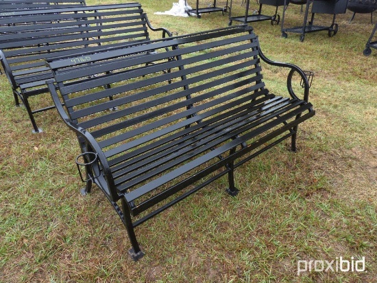 BLACK METAL BENCH;