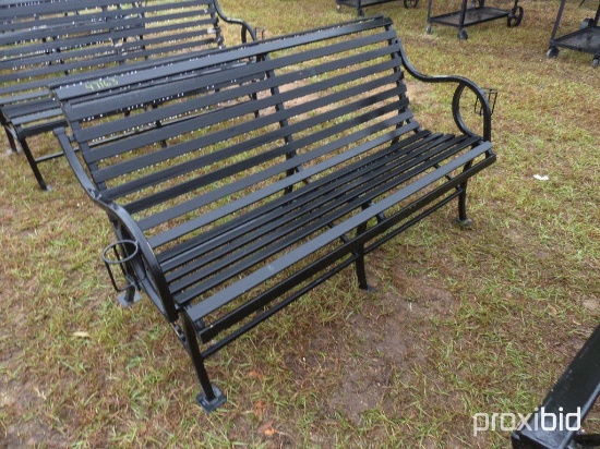BLACK METAL BENCH;