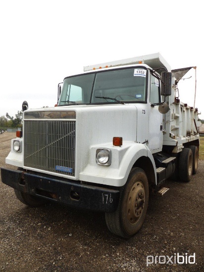 1991 WHGM WCS T/A DUMP TRUCK;
