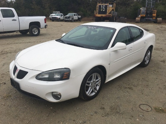 2007 PONTIAC GRAND PRIX SEDAN;