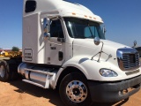 2004 FREIGHTLINER COLUMBIA TRUCK TRACTOR;