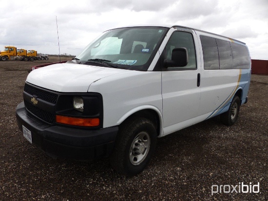 2008 CHEVROLET 12 PASSENGER EXPRESS VAN;