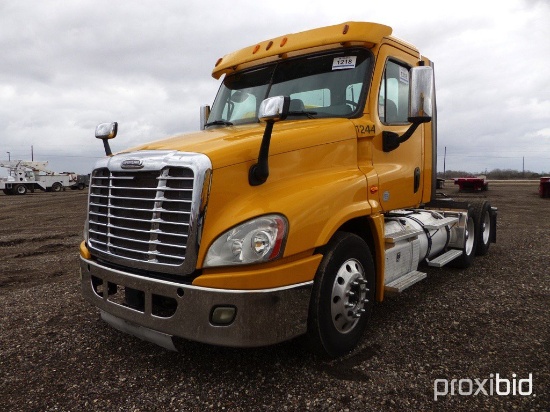 2013 FREIGHTLINER CASCADIA TRUCK TRACTOR;