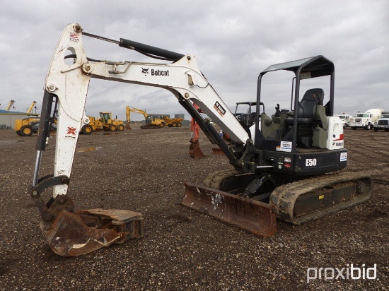 2015 BOBCAT E50 MINI EXCAVATOR;