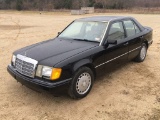 1991 MERCEDES-BENZ 300 SEDAN;