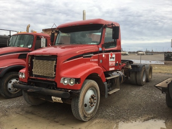 2008 VOLVO D13 T/A TRUCK TRACTOR;