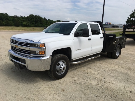 2015 CHEVROLET 3500 HD 4WD CREW CAB FLATBED TRUCK