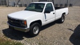 2000 CHEVROLET C2500 REG CAB PICKUP