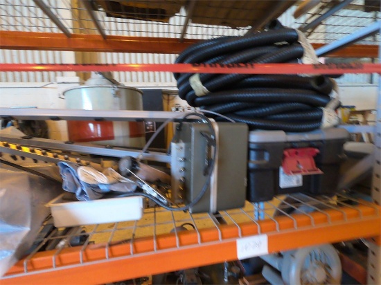QTY OF SHOP VACS & ASSORTED ITEMS
