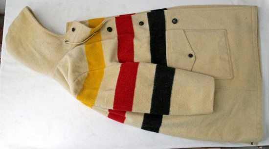 Woolrich Size 40 Hudson Bay Style Wool Indian Blanket Coat