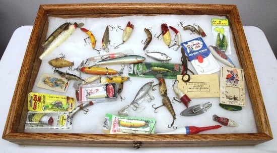 23 3/4" x 15 3/4" Oak Showcase Full of Vintage and Newer Fishing Lures, Tackle and Parts
