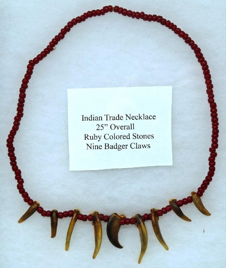 25" Native American Indian Trade Necklace w/9 Badger Claws