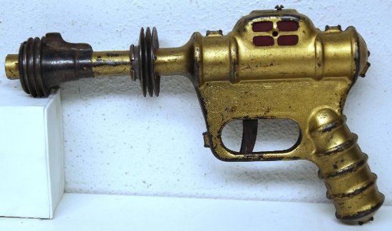 Daisy Mfg. Co. Buck Rogers Atomic Pistol Toy Gun